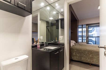 Studio à venda com 32m², 1 quarto e 1 vaga Studio à venda com 32m², 1 quarto e 1 vagaBanheiro