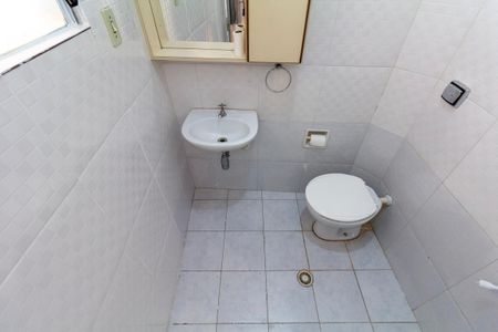 Casa para alugar com 220m², 3 quartos e 3 vagasBanheiro 2