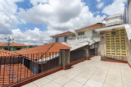 Casa para alugar com 220m², 3 quartos e 3 vagasVaranda