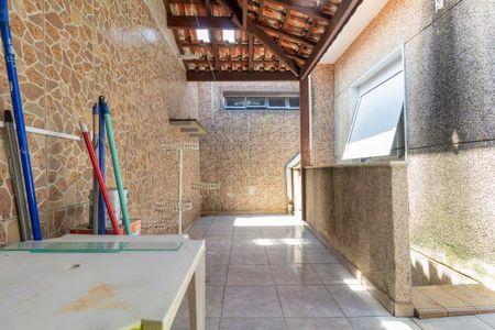 Casa para alugar com 220m², 3 quartos e 3 vagasQuintal e área de serviço