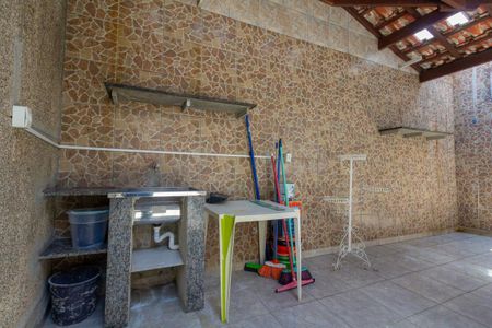 Casa para alugar com 220m², 3 quartos e 3 vagasQuintal e área de serviço