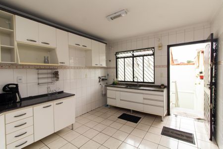 Apartamento à venda com 116m², 2 quartos e 5 vagasCozinha
