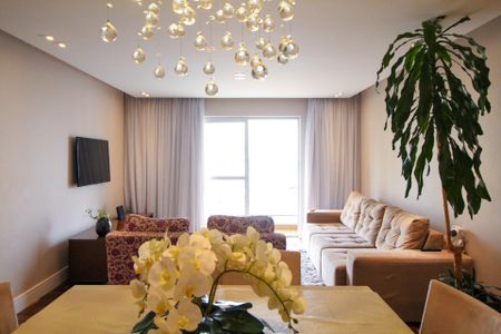 Apartamento à venda com 127m², 3 quartos e 2 vagas Apartamento à venda com 127m², 3 quartos e 2 vagasSala