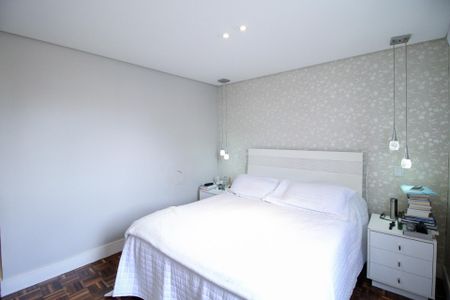 Apartamento à venda com 127m², 3 quartos e 2 vagas Apartamento à venda com 127m², 3 quartos e 2 vagasSuíte 2