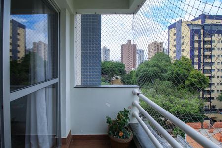Apartamento à venda com 127m², 3 quartos e 2 vagas Apartamento à venda com 127m², 3 quartos e 2 vagasVaranda