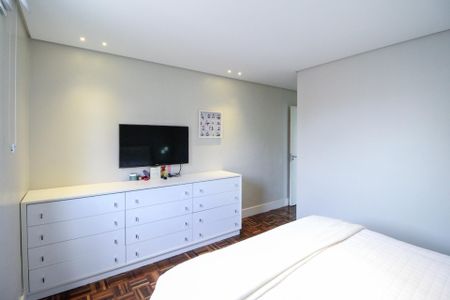 Apartamento à venda com 127m², 3 quartos e 2 vagas Apartamento à venda com 127m², 3 quartos e 2 vagasSuíte 2