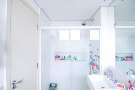 Apartamento à venda com 127m², 3 quartos e 2 vagas Apartamento à venda com 127m², 3 quartos e 2 vagasBanheiro da Suíte 1