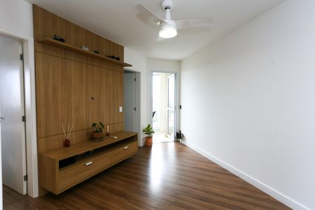 Sala  de apartamento à venda com 2 quartos, 52m² em Jardim Monte Alegre, Taboão da Serra