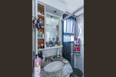 Apartamento à venda com 70m², 3 quartos e 1 vagaBanheiro suite