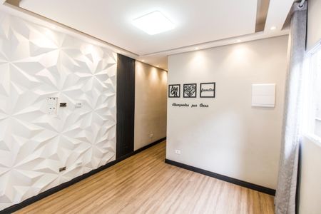 Sala  de apartamento para alugar com 2 quartos, 95m² em Jardim Itaquiti, Barueri