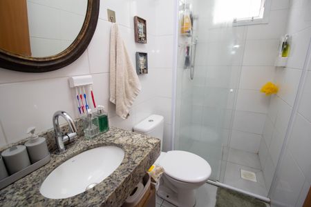 Apartamento à venda com 43m², 2 quartos e 1 vaga Apartamento à venda com 43m², 2 quartos e 1 vagaBanheiro