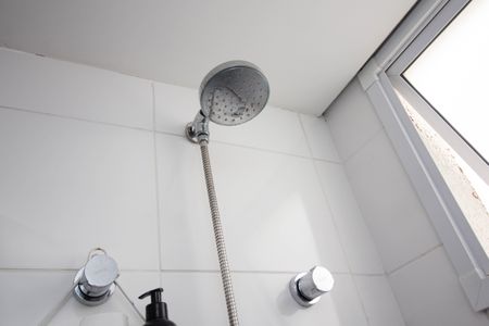 Apartamento à venda com 43m², 2 quartos e 1 vaga Apartamento à venda com 43m², 2 quartos e 1 vagaBanheiro