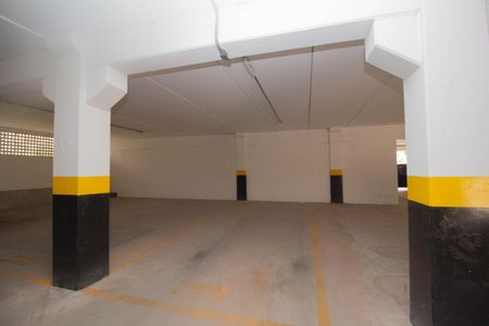 Apartamento à venda com 43m², 2 quartos e 1 vaga Apartamento à venda com 43m², 2 quartos e 1 vagaGaragem