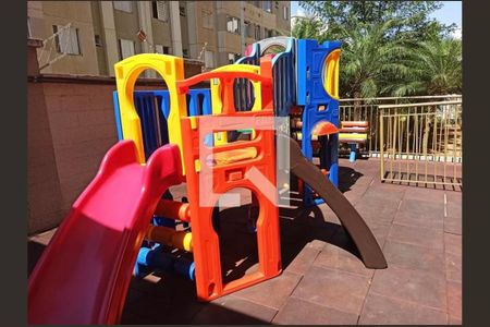 Apartamento à venda com 43m², 2 quartos e 1 vaga Apartamento à venda com 43m², 2 quartos e 1 vagaÁrea comum - Playground