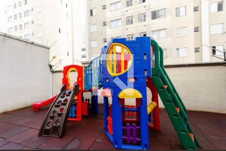 Apartamento à venda com 43m², 2 quartos e 1 vaga Apartamento à venda com 43m², 2 quartos e 1 vagaÁrea comum - Playground