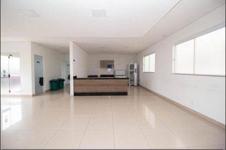 Apartamento à venda com 43m², 2 quartos e 1 vaga Apartamento à venda com 43m², 2 quartos e 1 vagaÁrea comum - Salão de festas