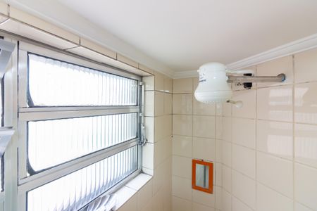 Apartamento à venda com 55m², 2 quartos e 1 vaga Apartamento à venda com 55m², 2 quartos e 1 vagaBanheiro