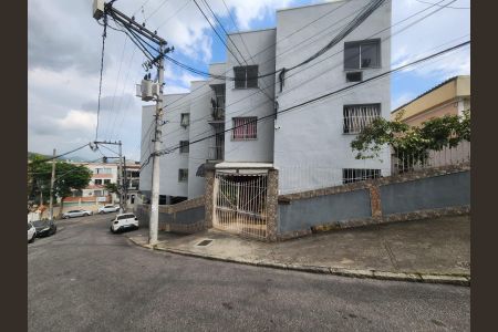 Apartamento para alugar com 80m², 2 quartos e 1 vagaFachada