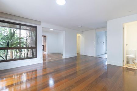 Apartamento para alugar com 103m², 2 quartos e 2 vagasSala