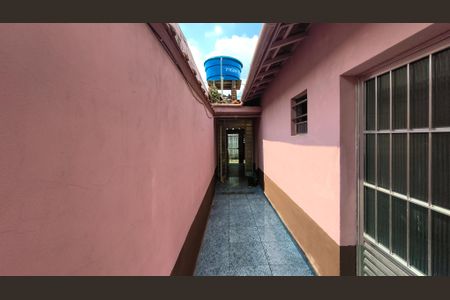 Casa para alugar com 55m², 2 quartos e 1 vagaCorredor