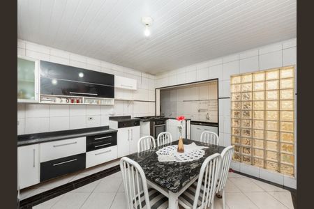 Cozinha  de casa para alugar com 3 quartos, 301m² em Vila Fanton, São Paulo