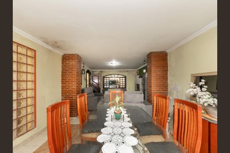 Sala  de casa para alugar com 3 quartos, 301m² em Vila Fanton, São Paulo