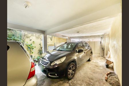 Casa para alugar com 301m², 3 quartos e 3 vagas Casa para alugar com 301m², 3 quartos e 3 vagasÁrea Externa