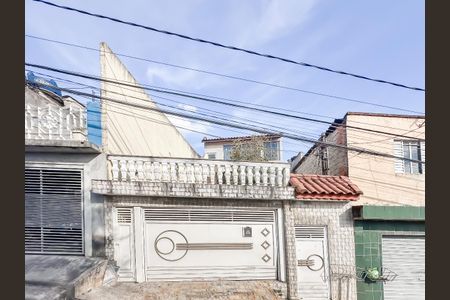 Casa para alugar com 301m², 3 quartos e 3 vagas Casa para alugar com 301m², 3 quartos e 3 vagasFachada