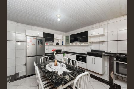 Cozinha  de casa para alugar com 3 quartos, 301m² em Vila Fanton, São Paulo