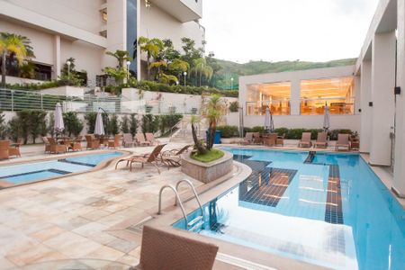 Apartamento à venda com 110m², 3 quartos e 2 vagasÁrea comum - Piscina