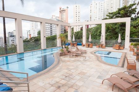 Apartamento à venda com 110m², 3 quartos e 2 vagasÁrea comum - Piscina