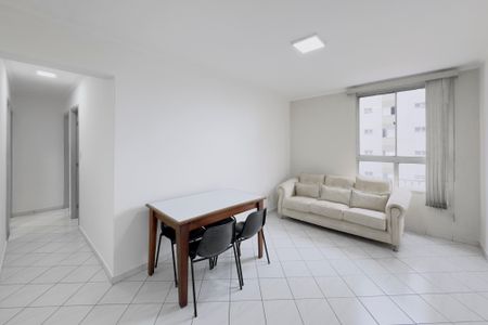 Sala de apartamento para alugar com 3 quartos, 65m² em Vila Adyana, São José dos Campos