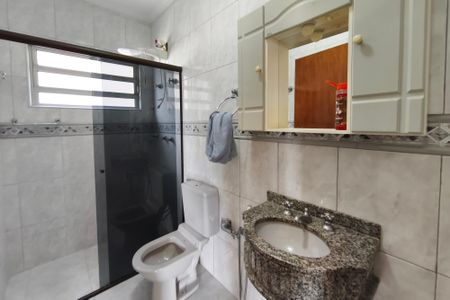 Casa à venda com 214m², 3 quartos e 4 vagasBanheiro Social