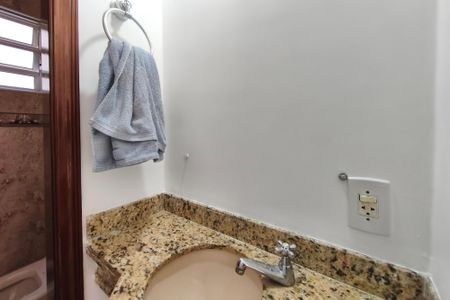 Casa à venda com 214m², 3 quartos e 4 vagasLavabo