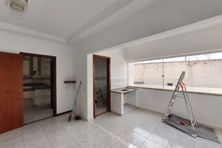 Casa à venda com 214m², 3 quartos e 4 vagasÁrea gourmet