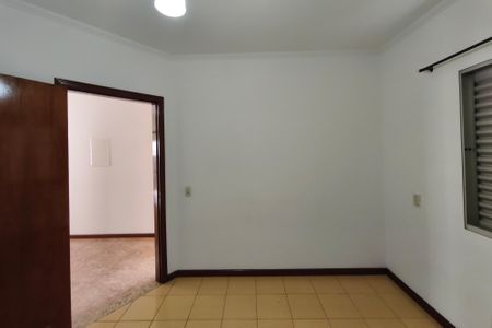 Casa à venda com 214m², 3 quartos e 4 vagasQuarto 3