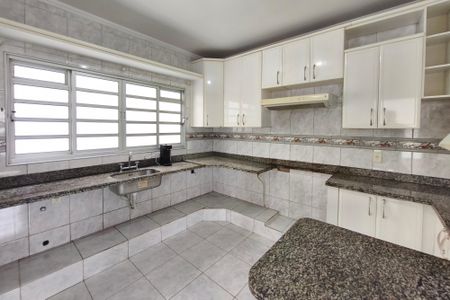 Casa à venda com 214m², 3 quartos e 4 vagasCozinha