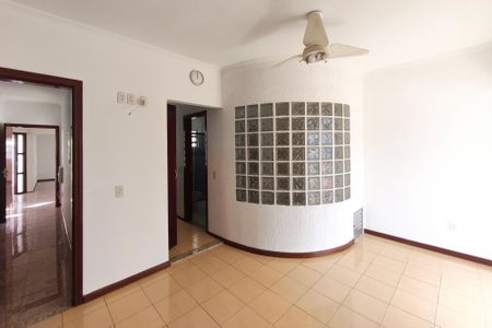 Casa à venda com 214m², 3 quartos e 4 vagasQuarto Suíte