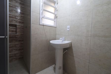 Apartamento para alugar com 65m², 2 quartos e sem vagaBanheiro