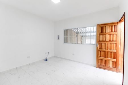 Casa para alugar com 125m², 2 quartos e 2 vagasSala