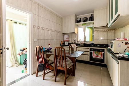 Casa à venda com 250m², 2 quartos e 2 vagasCozinha