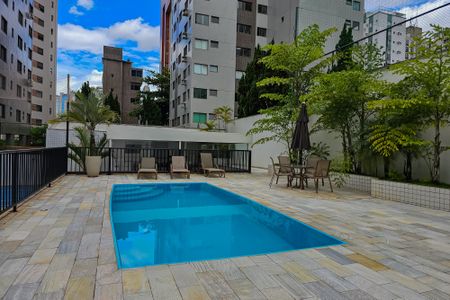 Apartamento à venda com 179m², 4 quartos e 3 vagasÁrea comum - Piscina
