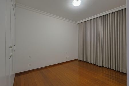 Apartamento à venda com 179m², 4 quartos e 3 vagasSuíte 1