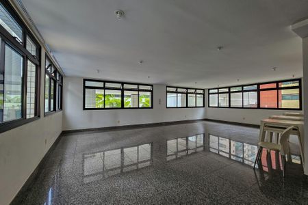 Apartamento à venda com 179m², 4 quartos e 3 vagasÁrea comum - Salão de festas