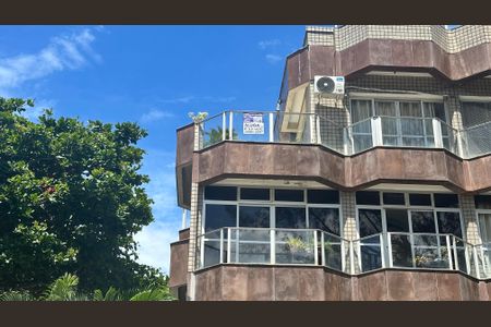 Apartamento à venda com 300m², 3 quartos e 2 vagasPlaquinha