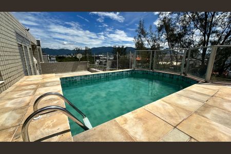 Apartamento à venda com 300m², 3 quartos e 2 vagasPiscina