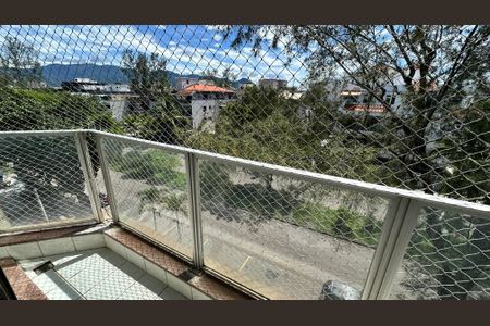 Apartamento à venda com 300m², 3 quartos e 2 vagasVaranda do quarto 3