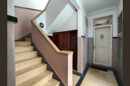 Apartamento à venda com 78m², 2 quartos e sem vaga Apartamento à venda com 78m², 2 quartos e sem vagaFachada e portaria