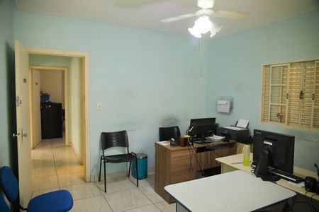 Casa à venda com 580m², 3 quartos e 2 vagasQuarto 2