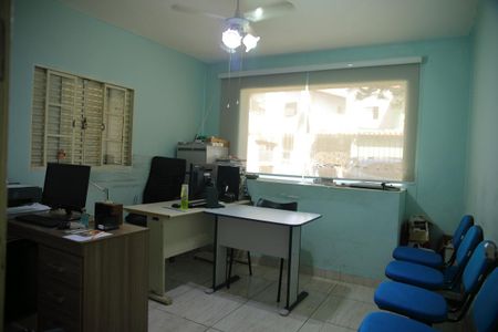 Casa à venda com 580m², 3 quartos e 2 vagasQuarto 2